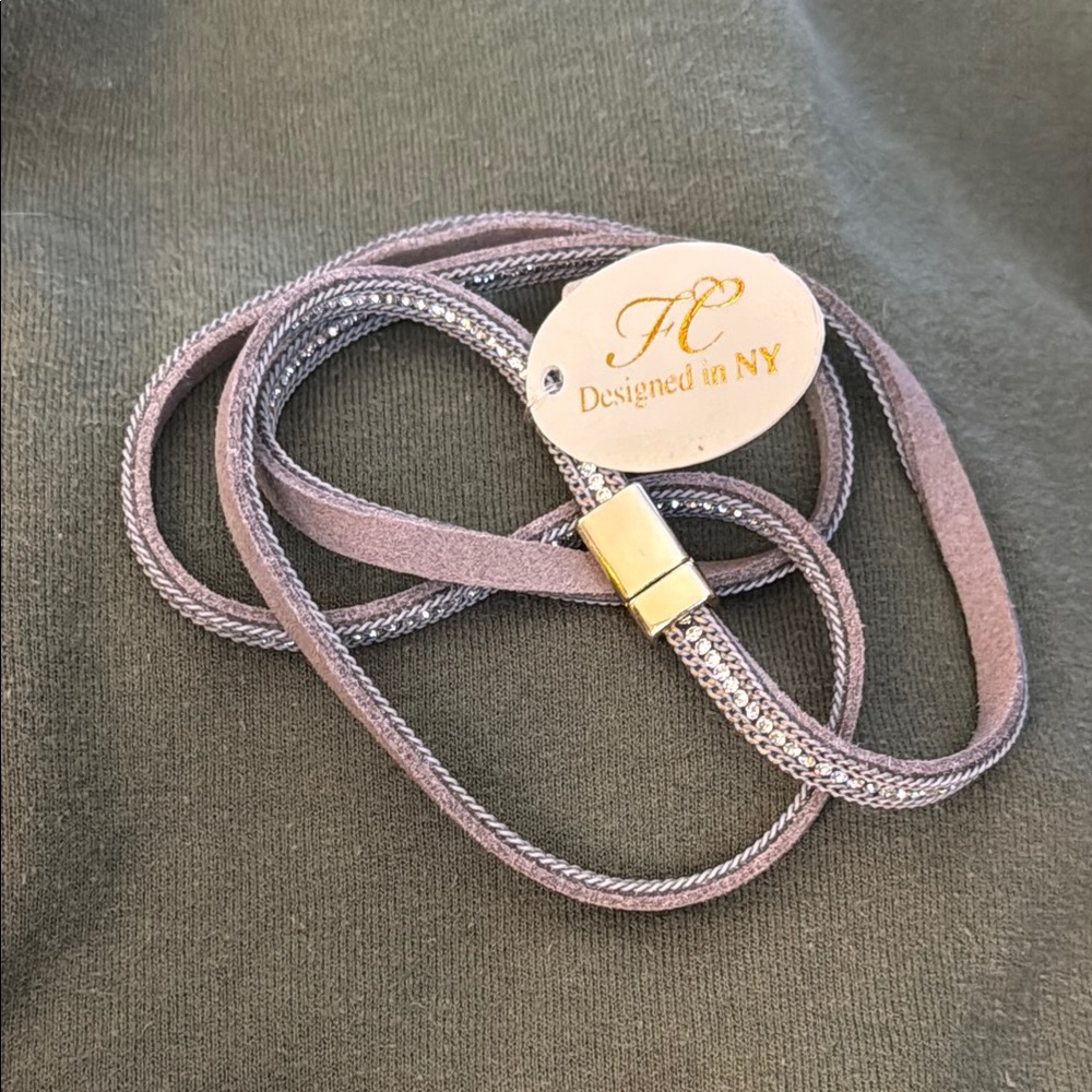 🌻 NWT Faux Leather Bejeweled Necklace / Wrap Bracelet